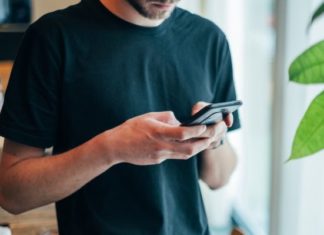 Completely and Totally Inappropriate Ways to Break Up With Someone