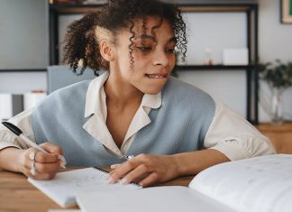 5 Easy Ways To De-Stress And Stay Sane During Finals Week
