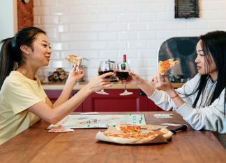 Separation Anxiety: 6 Things That Happen When You Leave Your Roomies For The Summer