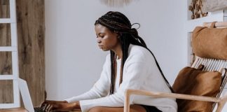 7 Things You Need On Your Resume Before Graduation