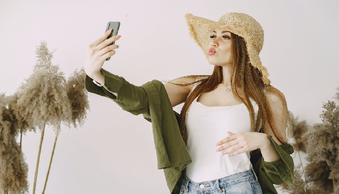 Dos and Don'ts of Selfie Etiquette – orka27