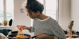 7 Solo Dates You Need To Treat Yo’ Self To Right Now