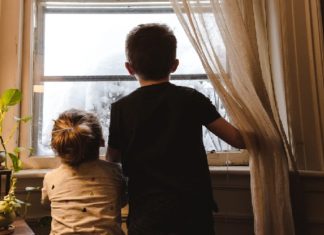 6 Things That Only Girls With Older Brothers Will Understand