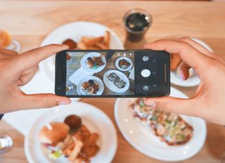 5 Ways To Overcome Jealousy When It Comes To Social Media