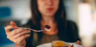 Why You Never Noticed I Could Be Suffering From An Eating Disorder