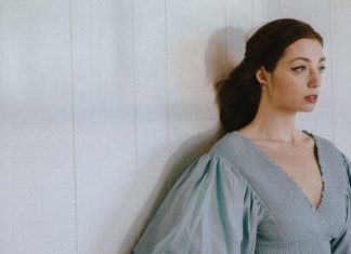 10 Signs You’re Being Sidelined In Your Relationship