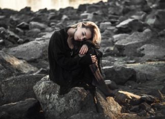 5 Signs You’re The Crazy GF You Said You Would Never Be