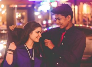 7 Millennials Reveal The Best Ways They’ve Met Someone Offline