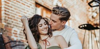 5 Struggles Of Dating A Night Owl When You’re An Early Bird