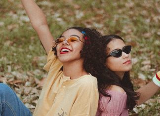 5 Ways Your Friendships Change As You Grow Up