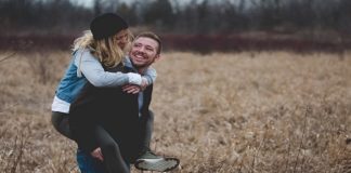 8 Things You Should Strive For In A Relationship
