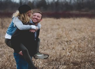 8 Things You Should Strive For In A Relationship