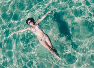 9 Simple Hacks To Saving Money While You Travel