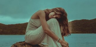 If You’re Scared Of Falling For Someone New, Read This