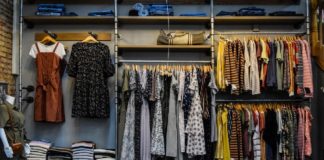 6 Pieces Of Clothing You Need To Steal From Your Mom’s Closet