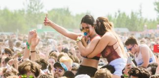 Your Ultimate Packing Guide For The Final Days Of Festival Season