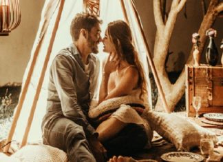10 Stages Of Getting Your SO’s Attention As Told By GIF’s