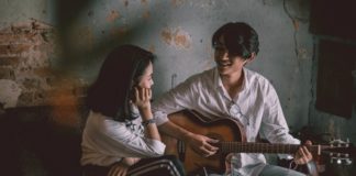 12 Beautiful Ways Men Can Show Their Love Without Saying It