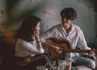 12 Beautiful Ways Men Can Show Their Love Without Saying It