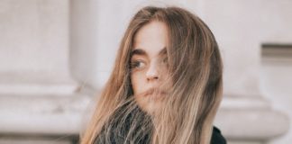 Why Trying To Be The ‘Cool Girl’ Emotionally F*cked Me Up