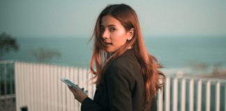 3 Things You’re Missing Because You’re Always On Your Phone