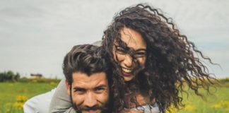 11 Signs That Your Boyfriend Is A Casanova In Disguise