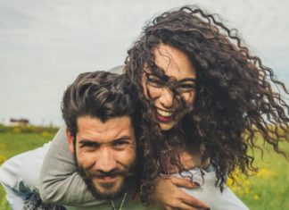 11 Signs That Your Boyfriend Is A Casanova In Disguise