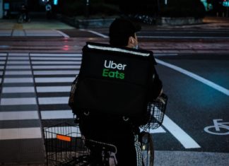 4 Sneaky Ways To Save Money When Getting Food Delivered