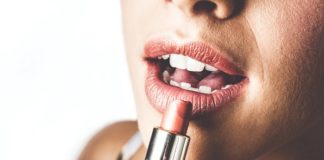 I Am Beautiful: 4 Reasons I Rebel Against Wearing Makeup