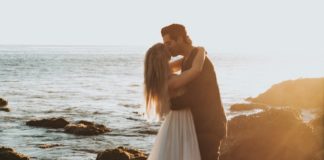 Love Bombing Is The Latest Dating Trend You Need To Be Aware Of
