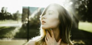 3 Ways Your Social Anxiety Makes You Come Off As Rude