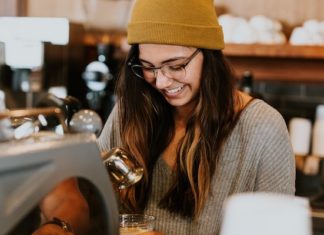 Why You Should Think Twice About Getting Personal In The Workplace