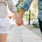 holding-hands-1149411_1280