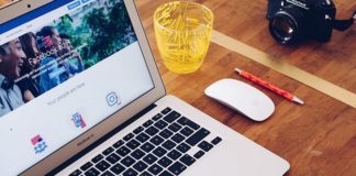 Why You Should Avoid Connecting With Your Family On Social Media