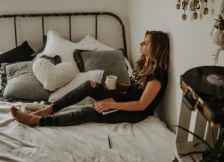 10 Signs You’re A Hermit And Are Totally OK With It
