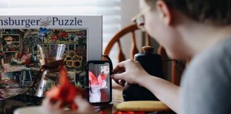 Why Making Friends Via The Internet Is The New Normal
