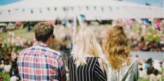 Why You Get More Support From Strangers Than You Do From Your Loved Ones