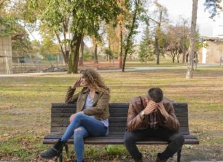 5 Signs Your S.O. Is Bored & How To Fix It