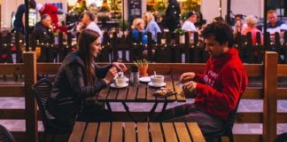 Why You Need To Manage Your Expectations Before A First Date