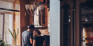 9 Questions To Ask To Ensure You’re Ready To Move In With Your S/O