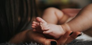 Stop Telling Women That “There’s Never A Right Time To Have Kids”