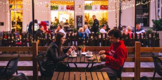 8 Casual First Date Ideas To Make It Less Awkward