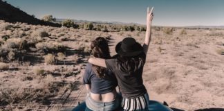 7 Thoughtful Ways To Show Your Best Friend That You Care