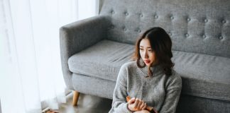 Social Media & Mental Health Make Millennials The Loneliest Generation