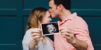 7 Creative Ways To Tell Your Partner That You’re Pregnant pregnancy announcement
