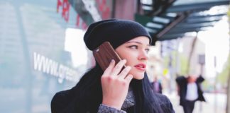 5 Ways To Use Your Phone To Increase Your Work Productivity woman at work