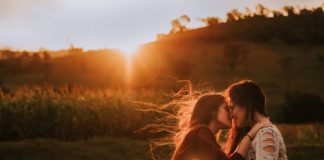 3 Reasons Physical Touch Is Essential In Your Relationship