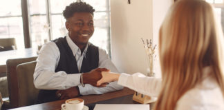 5 Tips To Make Your LinkedIn Profile Truly Stand Out