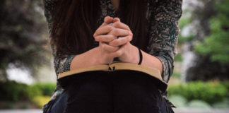 Why Millennials Who Believe In Religion Are Still Choosing To Skip Church