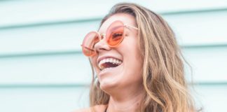 8 Reasons Dating The “Forever Alone” Girl Is The Best